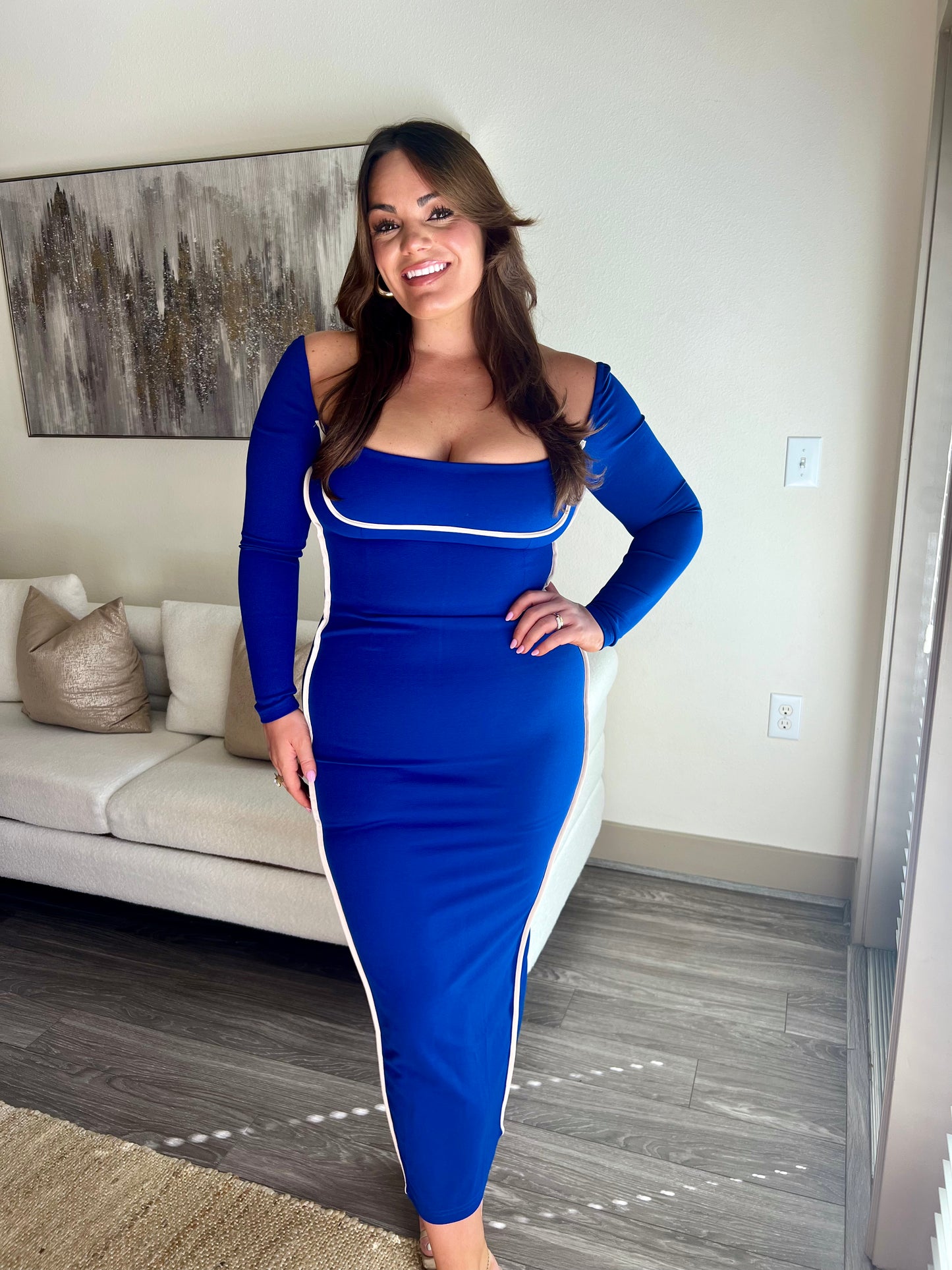 BLUE LONG SLEEVE MIDI DRESS