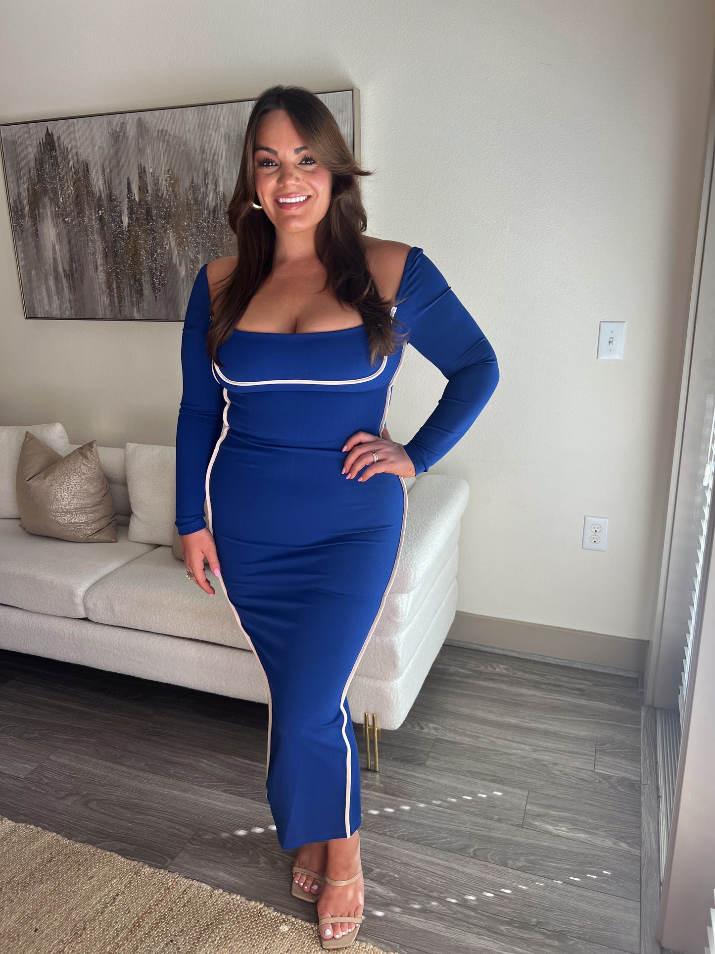 BLUE LONG SLEEVE MIDI DRESS