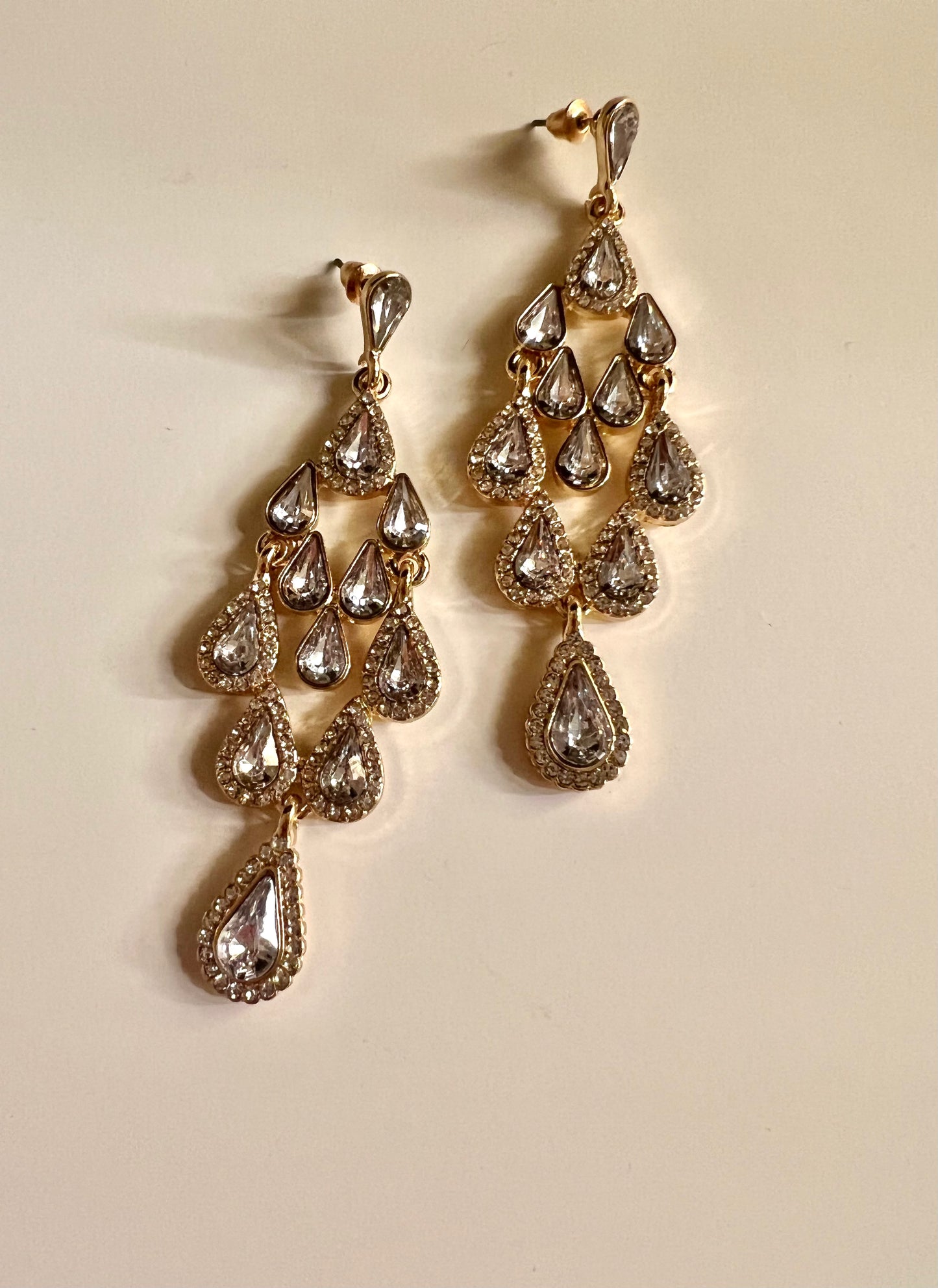 TEARDROP RHINESTONE EARRINGS
