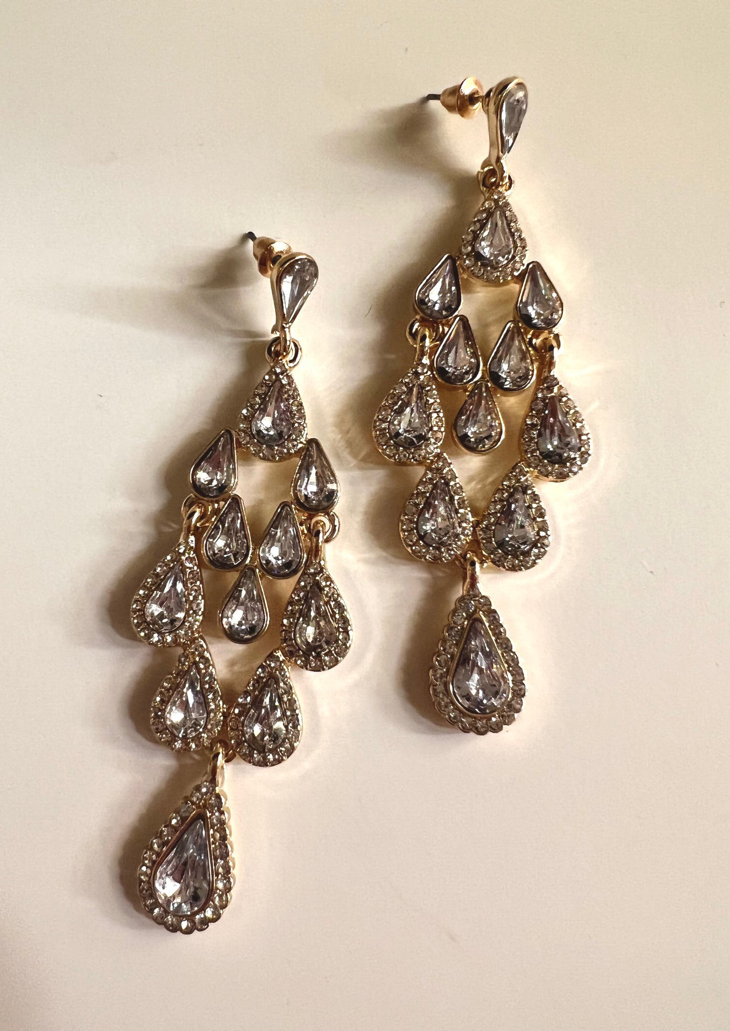 TEARDROP RHINESTONE EARRINGS
