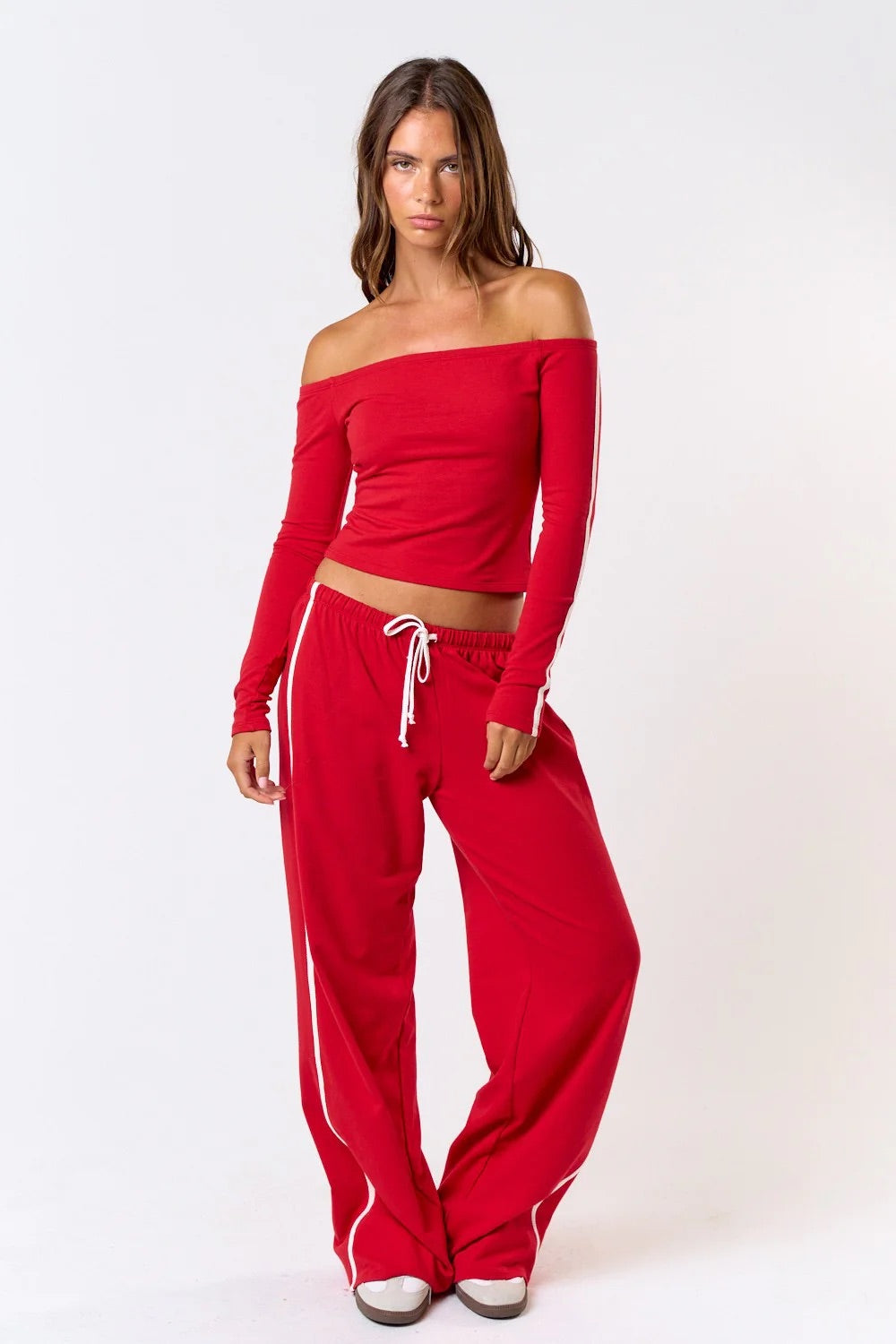 RED SWEATPANTS