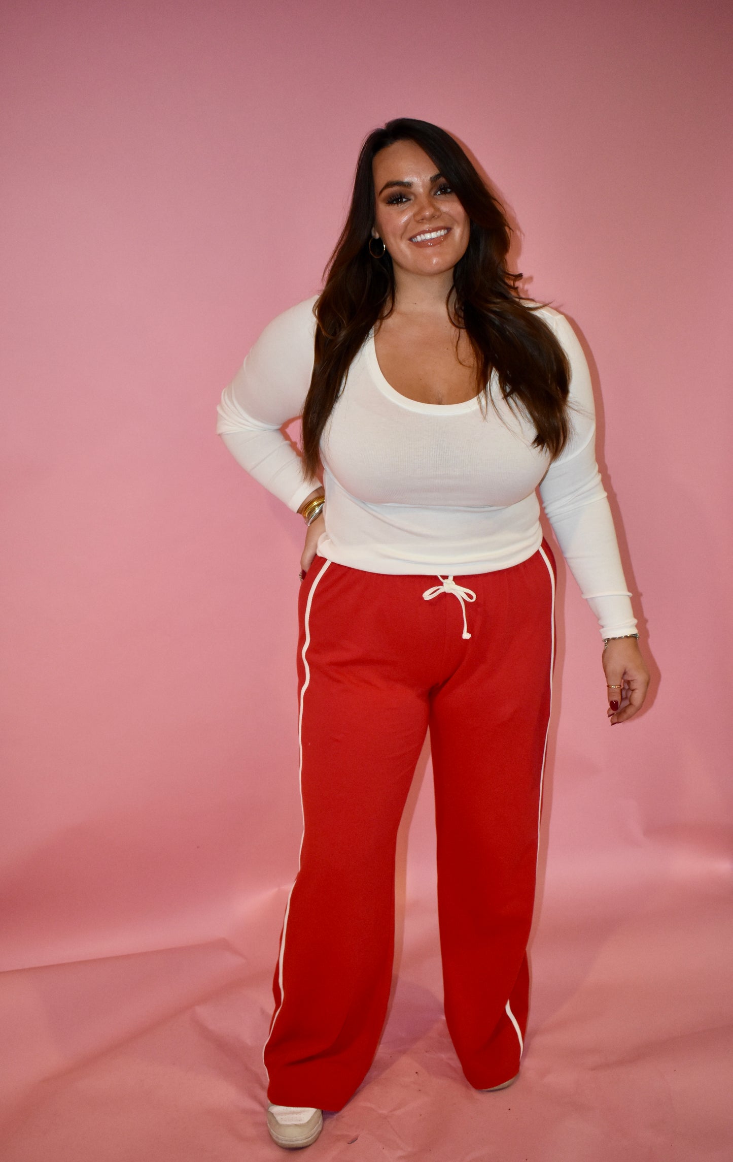 RED SWEATPANTS